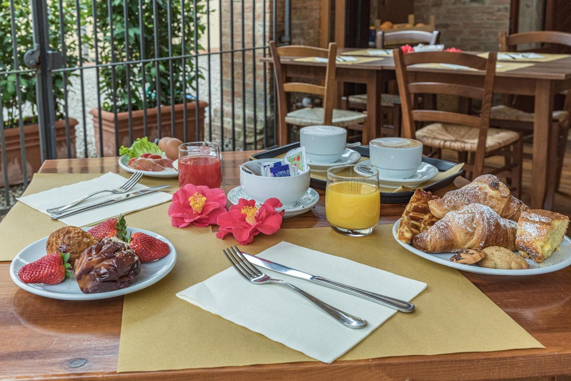 Villa Agriturismo Tenuta La Campana Asciano Exteriér fotografie